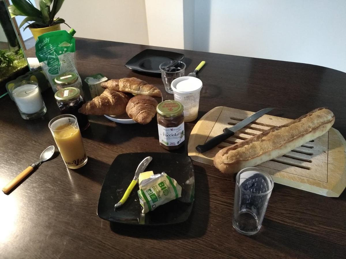 Bed and Breakfast A La Campagne, Au Calme Monterolier Zewnętrze zdjęcie